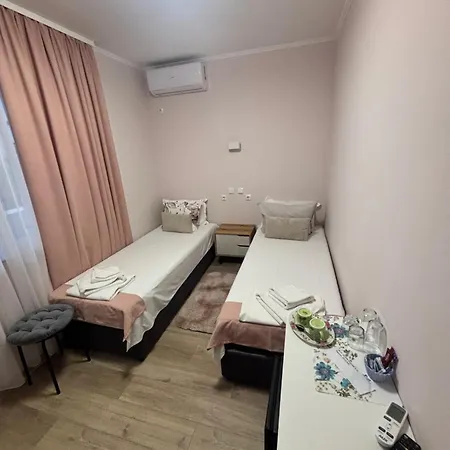 Elion House 3* ヒサリャ