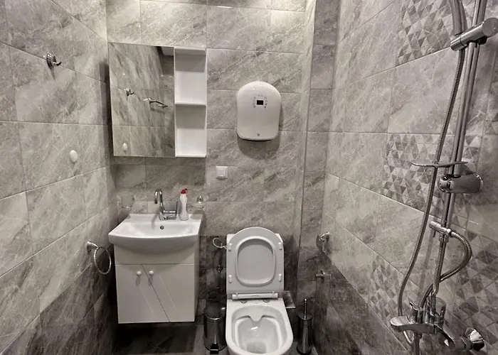 Elion House Chisaria