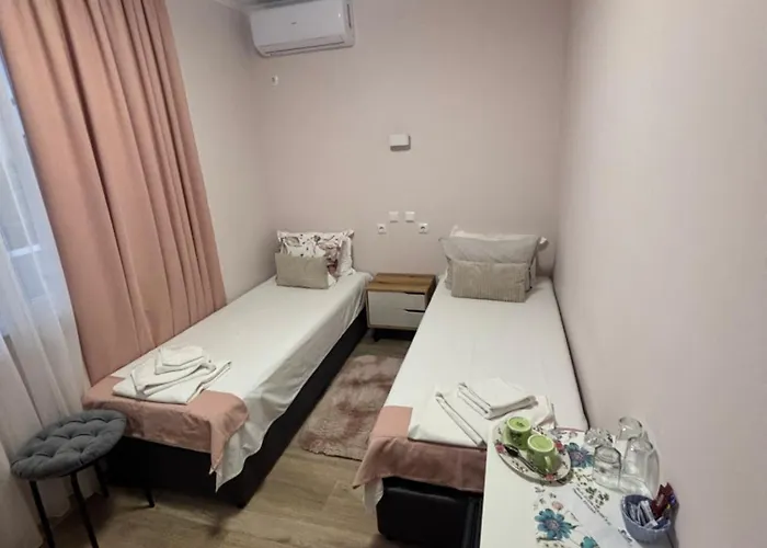 Elion House 3* Chisaria